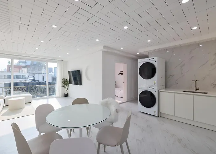 180sqm 3r 2b Hongdae Area Séoul