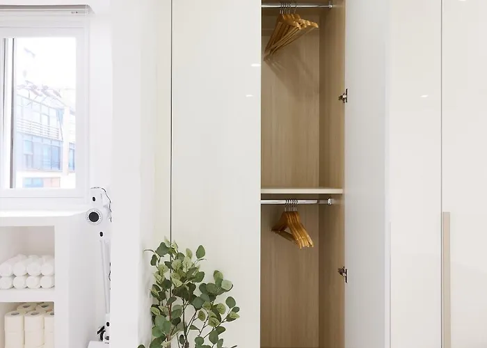 180sqm 3r 2b Hongdae Area 4*