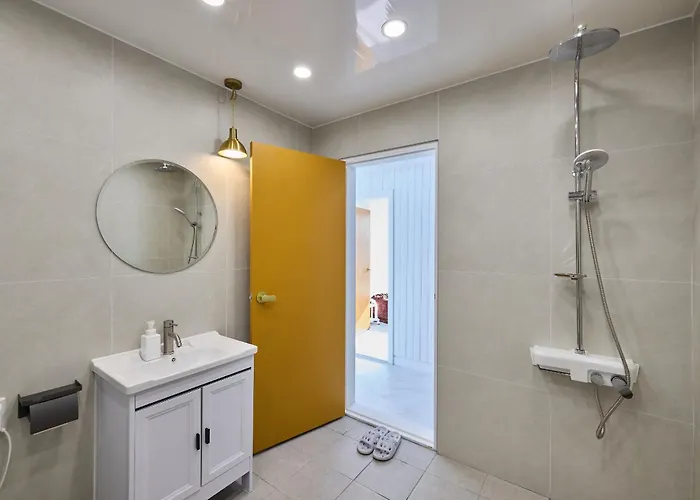 180sqm 3r 2b Hongdae Area Maison d'hôtes