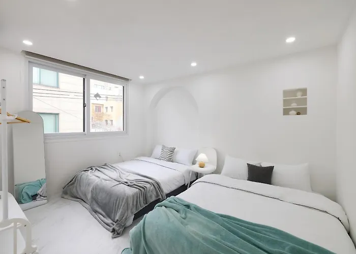 180sqm 3r 2b Hongdae Area