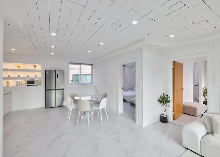 180sqm 3r 2b Hongdae Area